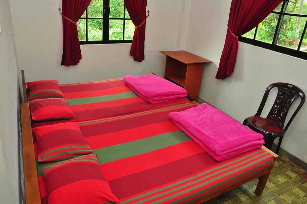 Akiko Rest Hotel Nuwara Eliya Bagian luar foto